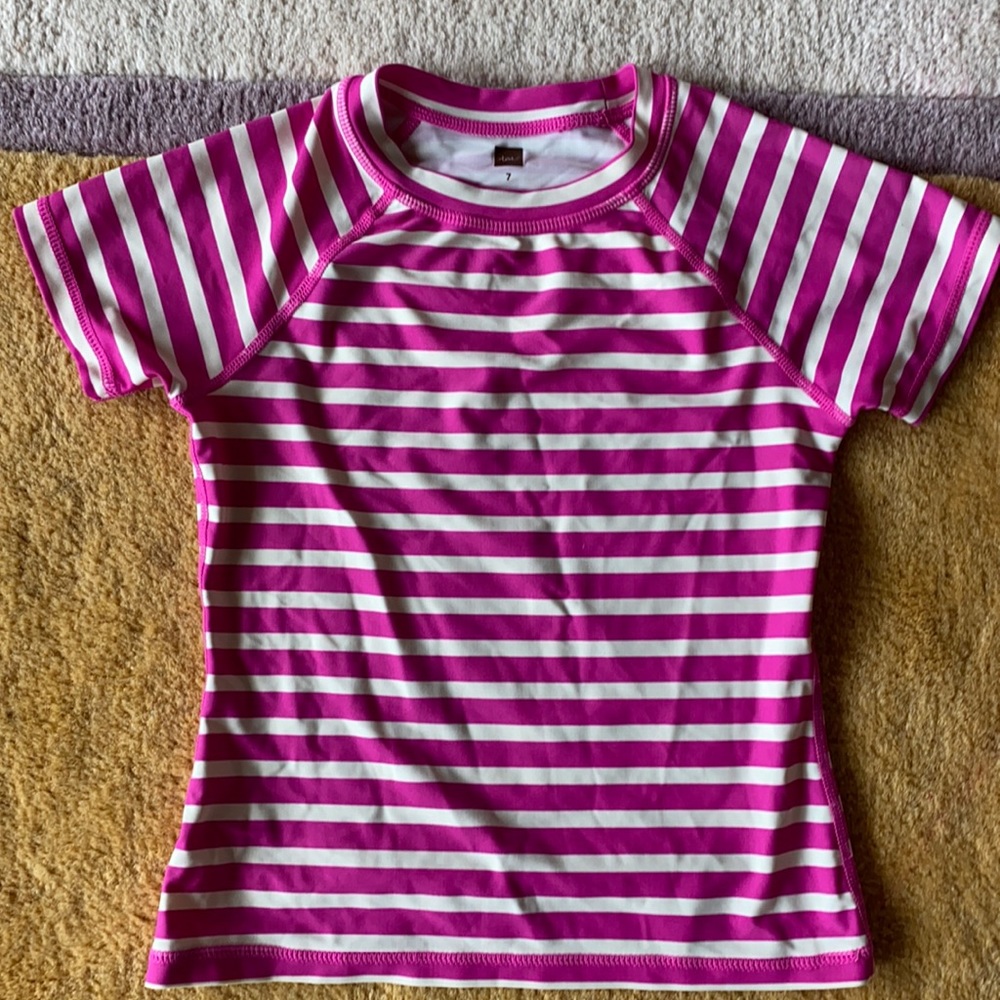 Tea Collection pink striped short sleeve swim rash guard 7